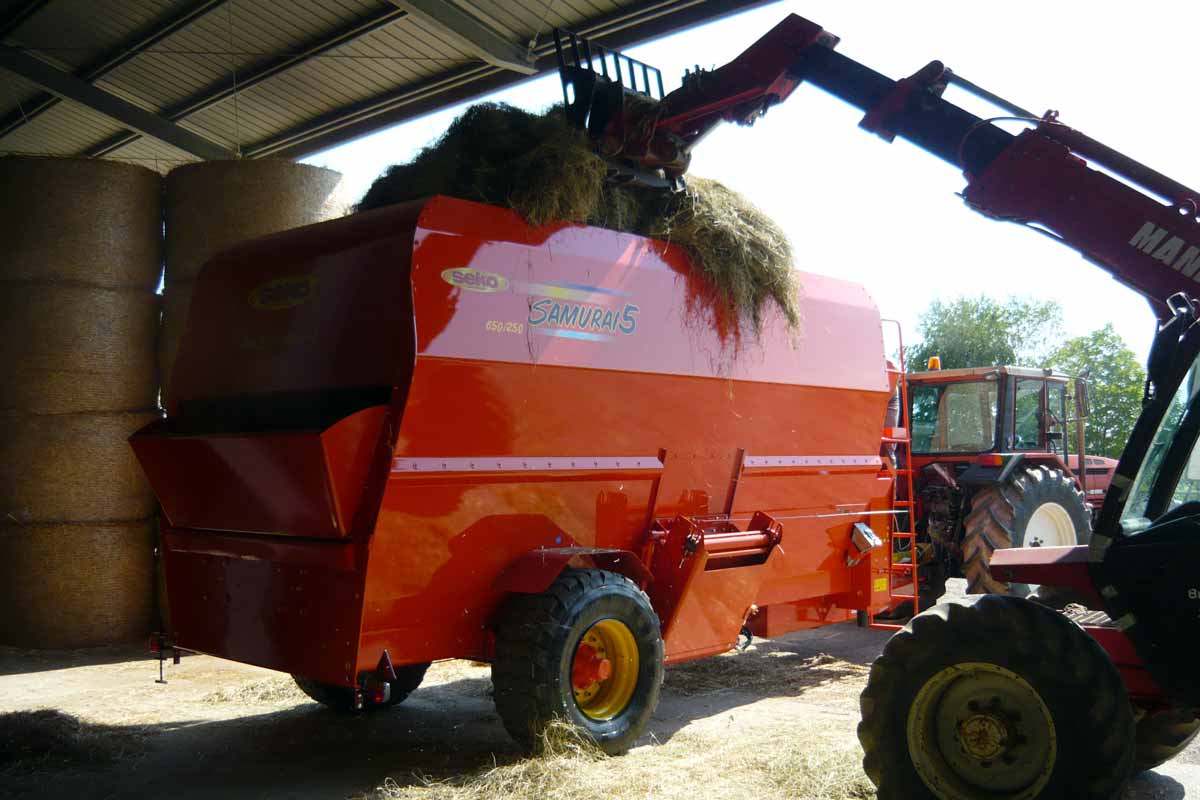 carri-miscelatori-trainati-orizzontali-seko-samurai5-13